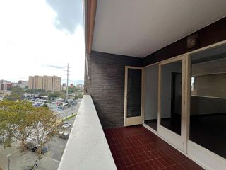 Piso en venta en Montesa en Esplugues de Llobregat