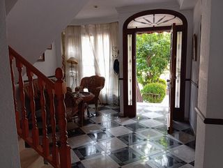 Casa adosada en venta en Lucena