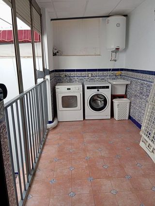 Casa adosada en venta en Lucena
