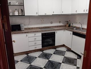 Casa adosada en venta en Lucena