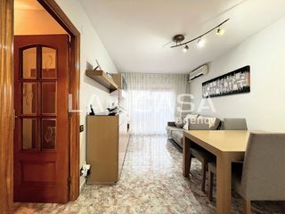Piso en venta en Artigas - Llefià en Badalona