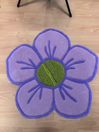 Alfombra Tufting Flor Lila