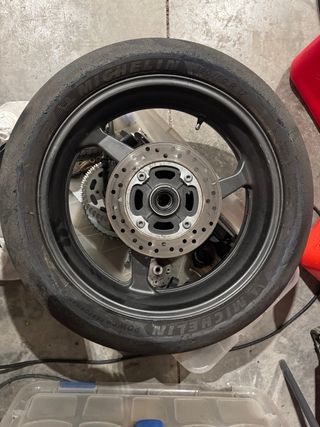 Llanta Trasera Michelin CBR 600 2005