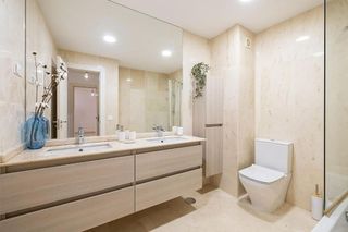 Piso en venta en Zona Puerto Deportivo en Fuengirola