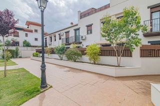 Piso en venta en Zubia (La)