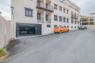 Piso en venta en Zubia (La)