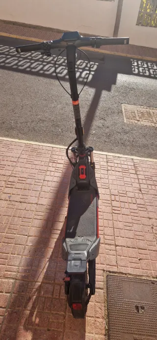 Patinete Eléctrico Segway ZT3 Pro 650W