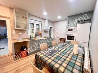 Casa adosada en venta en Villaquilambre