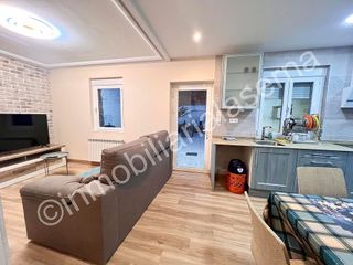 Casa adosada en venta en Villaquilambre