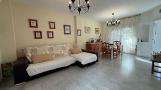 Casa adosada en venta en Palacio de Congresos - Urbadiez - Entrepuentes en Sevilla