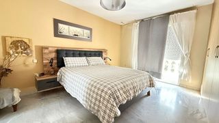 Casa adosada en venta en Palacio de Congresos - Urbadiez - Entrepuentes en Sevilla