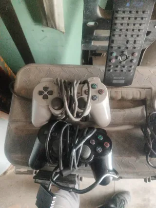 3 Mandos PS2 + 1 Mando PS1