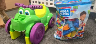 Correpasillos y bloques Fisher-Price