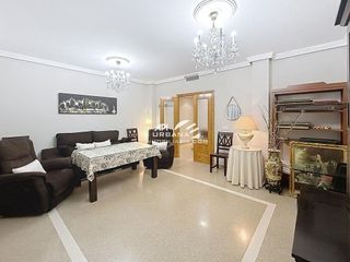 Piso en venta en Lucena
