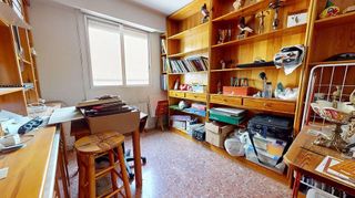 Piso en venta en En Corts en Valencia