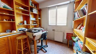 Piso en venta en En Corts en Valencia