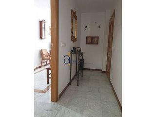 Piso en venta en Lucena
