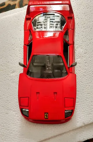 Ferrari F40 1/24 (no Bburago)