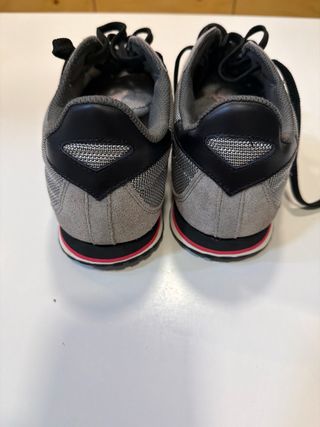 Zapatillas Munich grises y negras