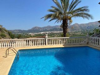 Chalet en venta en Pego