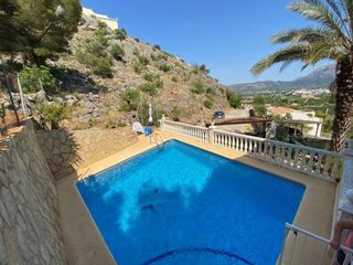 Chalet en venta en Pego