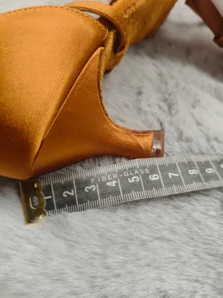 Zapatos de baile latinos dorados  plantilla 24cm