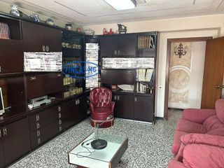 Piso en venta en Mercado en Alicante