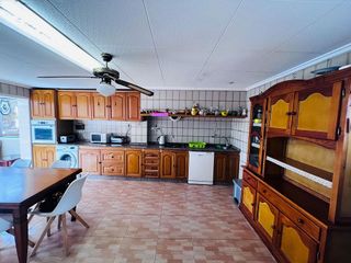 Chalet en venta en Peña de las Águilas en Elche