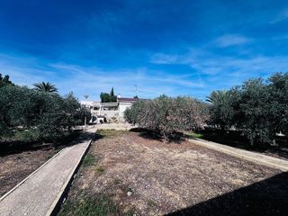 Chalet en venta en Peña de las Águilas en Elche