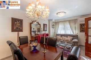 Chalet en venta en Cúllar Vega