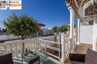 Chalet en venta en Cúllar Vega