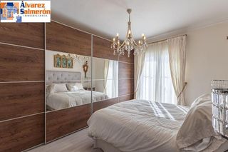 Chalet en venta en Cúllar Vega