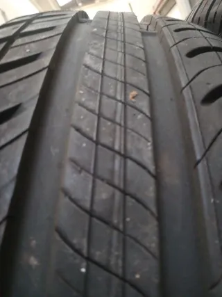 Neumáticos Michelin 185/65 R14 86H con llantas