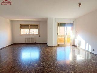 Piso en venta en Ensanche en Teruel