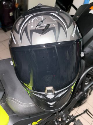 Casco Scorpion R1 Monster Energy