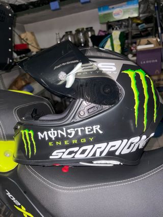 Casco Scorpion R1 Monster Energy