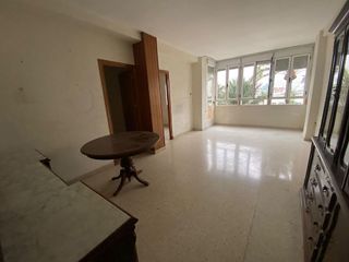 Piso en venta en Centro en Almería