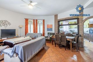 Chalet en venta en Residencial Triana - Barrio Alto en Gabias (Las)