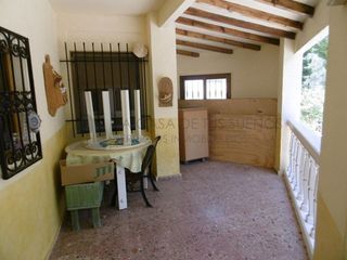 Chalet en venta en Yecla