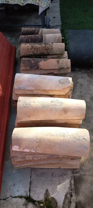 Teja curva roja 38x15