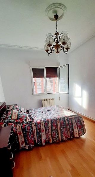 Piso en venta en Pumarín en Gijón