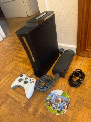 Consola Xbox 360 Negra + 1Mando + 1Juego cables