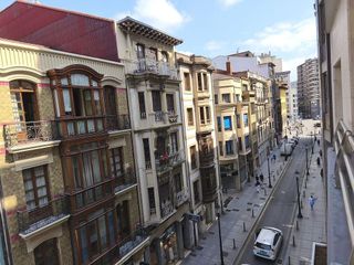 Piso en venta en Centro en Gijón