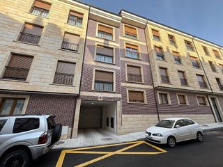 Garaje en venta en Aguilar de Campoo