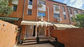 Casa adosada en venta en La Morera en Badalona