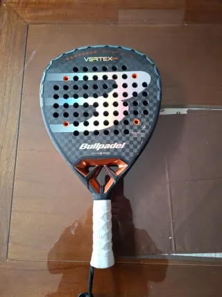 Bullpadel Vertex04 2025