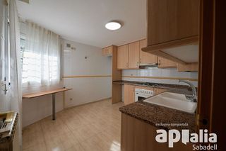 Casa adosada en venta en Sentmenat