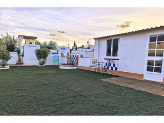 Casa en venta en Carmona