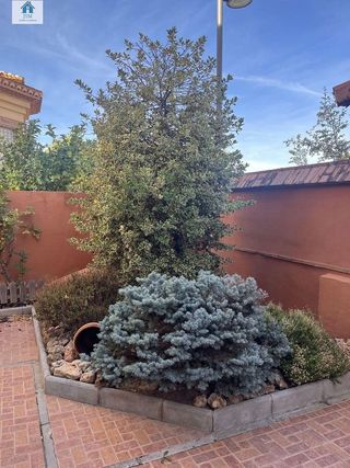 Chalet en venta en Zubia (La)