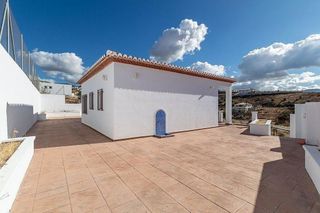 Chalet en venta en Zubia (La)